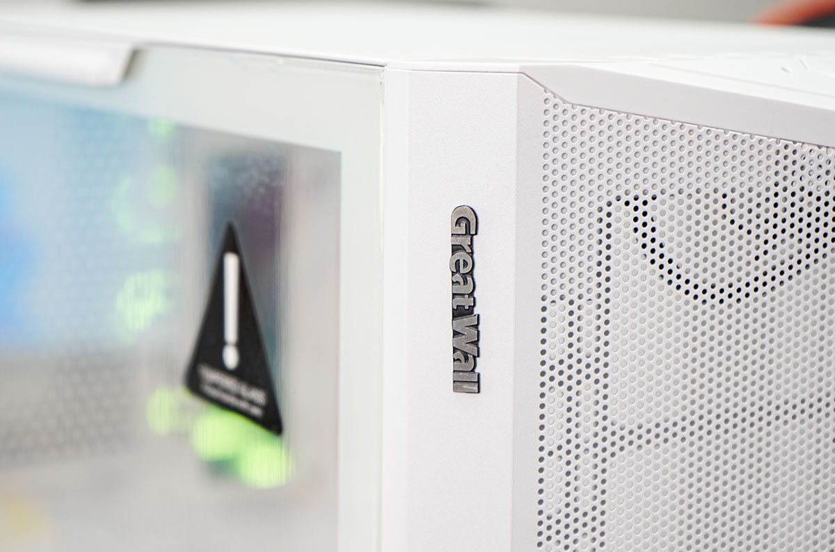 长城隐刃纯白机箱3